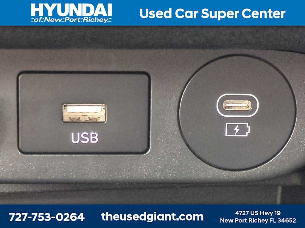 Certified 2024 Hyundai Elantra SEL FWD image 22