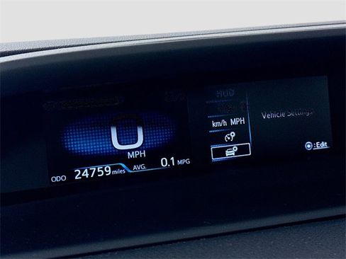 Used 2022 Toyota Prius XLE image 20