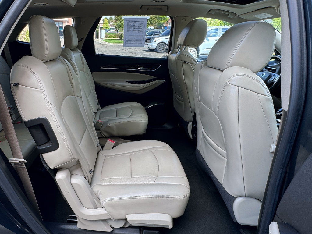 Used 2018 Buick Enclave Premium AWD/4WD image 39