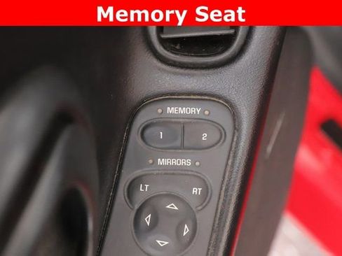 Used 1999 Chevrolet Corvette Convertible w/ Memory Pkg image 17