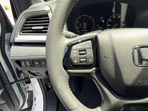 New 2026 Honda Odyssey Sport-L image 25