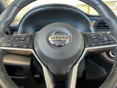 Used 2020 Nissan Kicks SR w/ SR Premium Package image 20