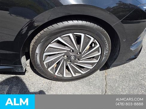 Used 2025 Hyundai Sonata Limited FWD image 15