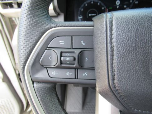 Used 2025 Toyota Tacoma TRD Sport AWD/4WD image 23