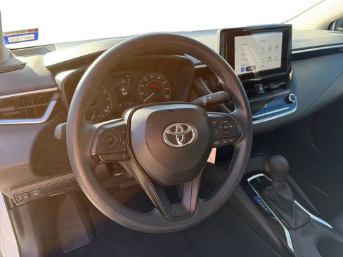 Used 2024 Toyota Corolla LE image 12