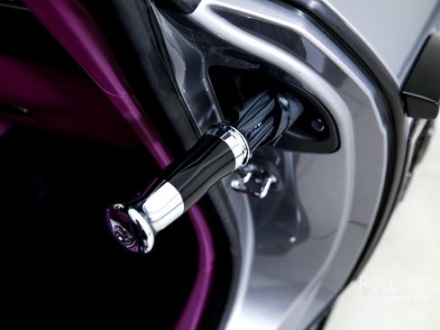 Used 2025 Rolls-Royce Spectre Black Badge image 26