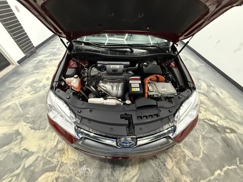 Used 2017 Toyota Camry XLE image 21