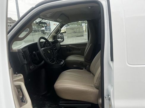 New 2025 Chevrolet Express 2500 w/ Driver Convenience Package image 4