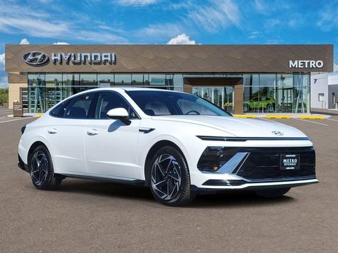 New 2026 Hyundai Sonata SEL FWD image 1