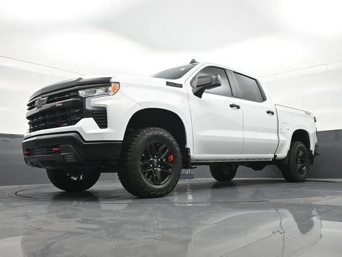 Used 2024 Chevrolet Silverado 1500 LT Trail Boss AWD/4WD image 23