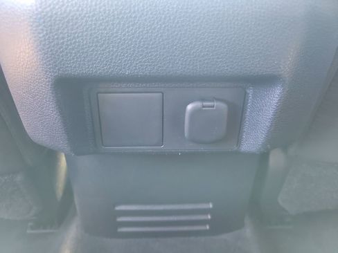 Used 2025 Toyota Tacoma SR image 10