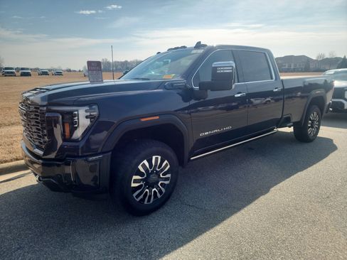 Used 2024 GMC Sierra 2500 Denali Ultimate image 5