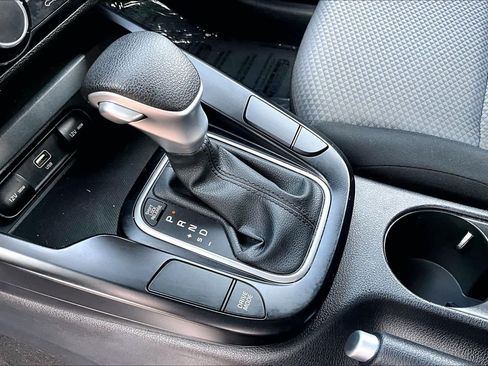 Used 2023 Kia Soul LX FWD image 15
