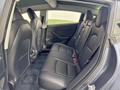Used 2023 Tesla Model 3 Standard Range image 37