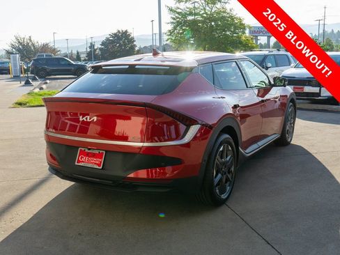 New 2025 Kia EV6 Light w/ Light LR Technology Package image 7