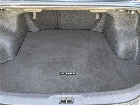 Used 2025 Nissan Altima 2.5 SV image 6