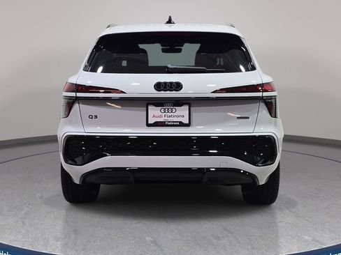 New 2026 Audi Q3 quattro 2.0T image 6