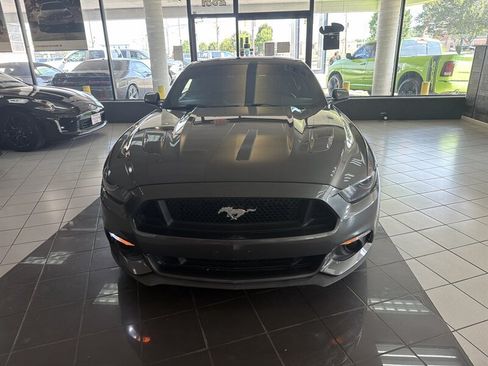 Used 2017 Ford Mustang GT w/ GT Performance Package RWD image 3