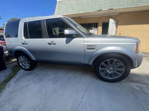 Used 2011 Land Rover LR4 HSE image 24