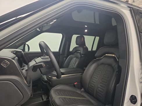 Used 2024 Rivian R1S Adventure AWD/4WD image 20