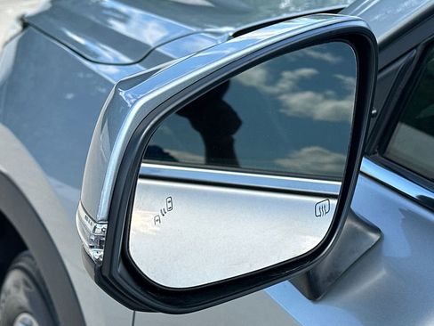 Used 2024 Toyota Grand Highlander AWD image 20