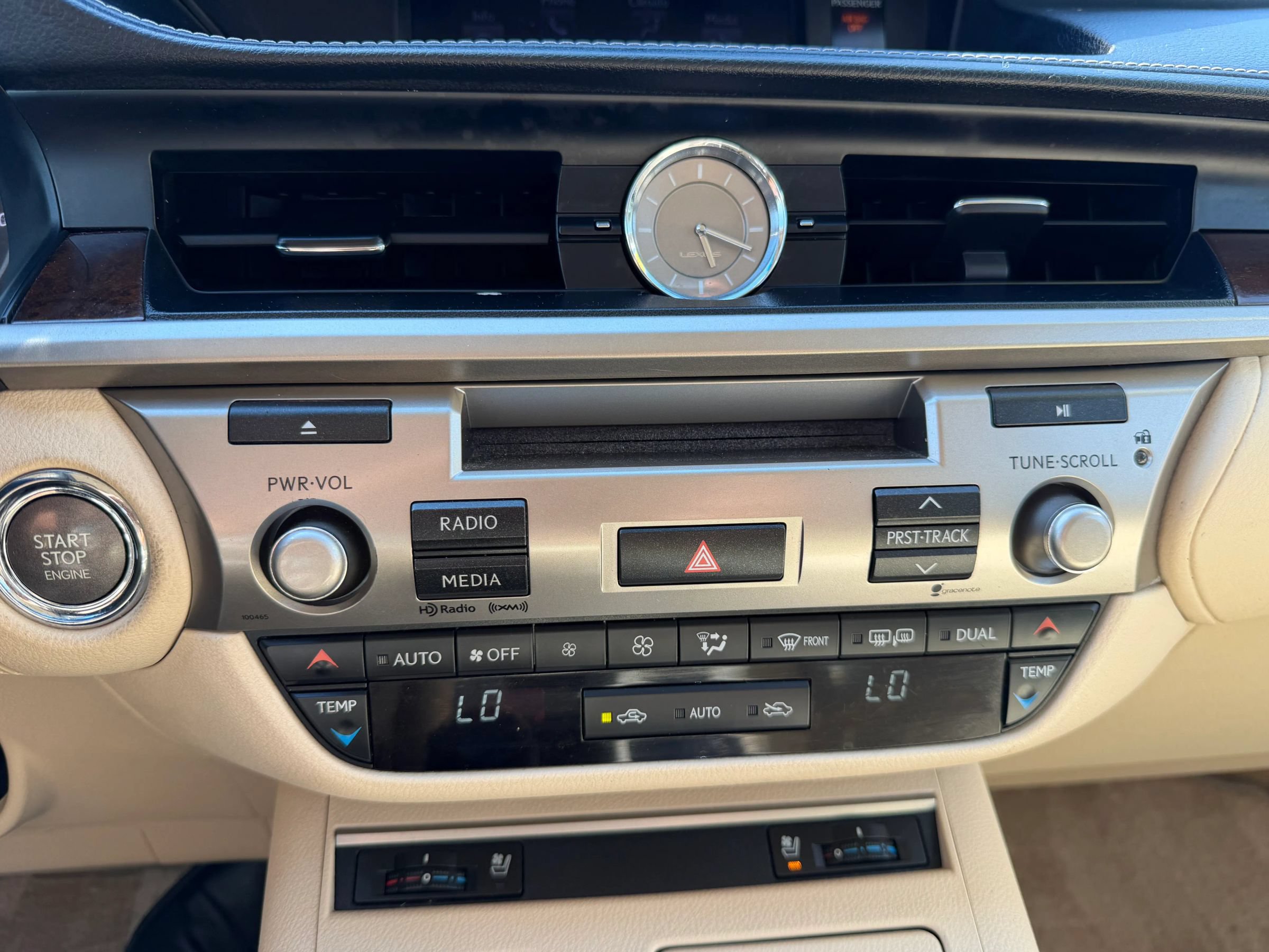 Used 2015 Lexus ES 350 w/ Premium Package FWD image 29
