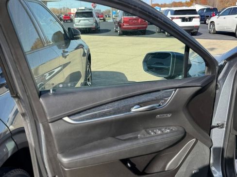 Used 2022 Cadillac XT5 Premium Luxury image 56