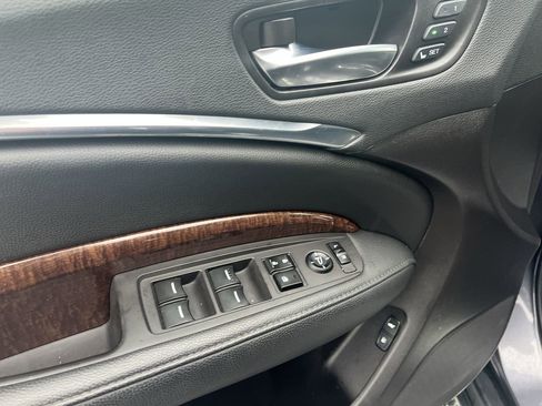 Used 2020 Acura MDX FWD image 15