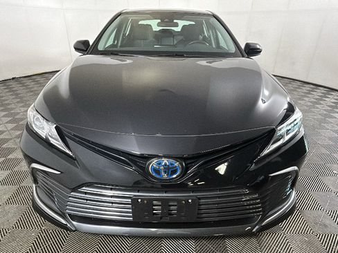 Used 2023 Toyota Camry LE FWD image 7