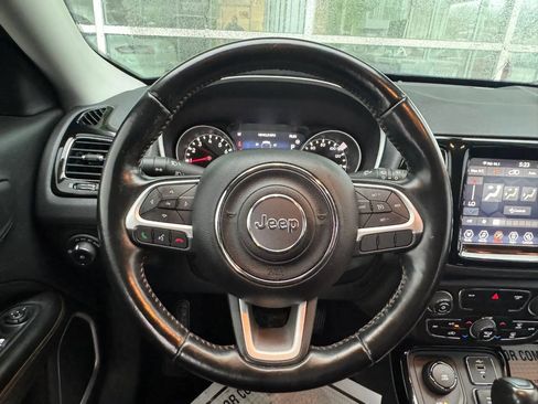 Used 2020 Jeep Compass Limited AWD/4WD image 16