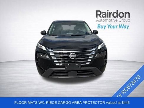 Used 2024 Nissan Rogue S AWD/4WD image 2