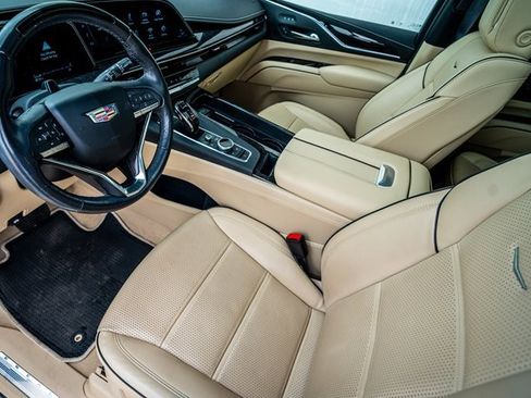 Certified 2022 Cadillac Escalade Premium Luxury image 8