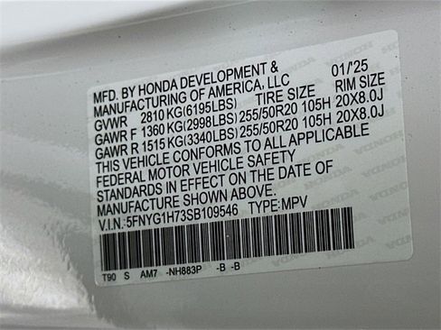 Certified 2025 Honda Pilot Touring image 37