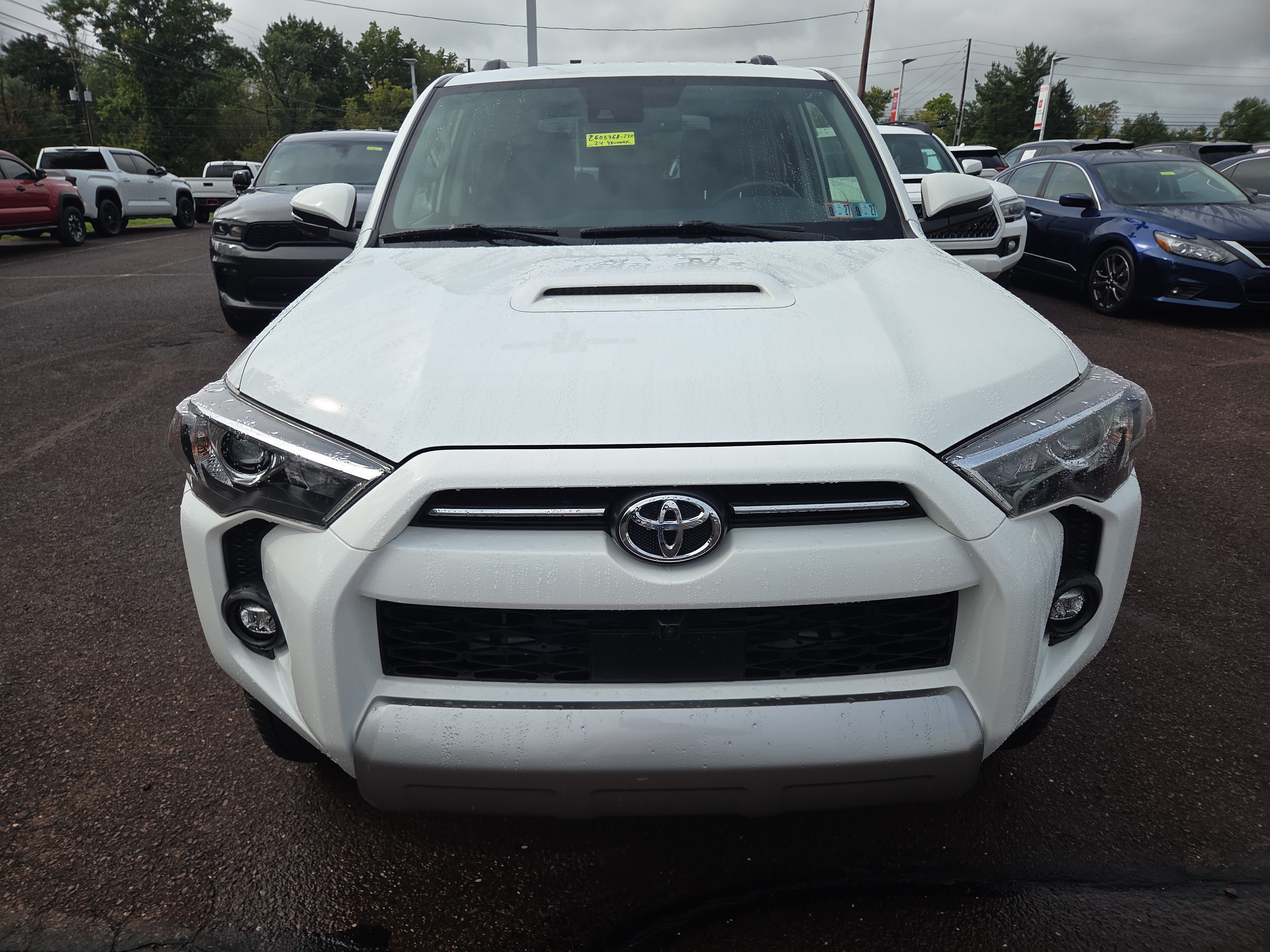 Certified 2024 Toyota 4Runner TRD Off-Road Premium AWD/4WD image 8
