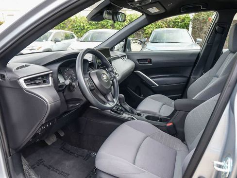 Used 2025 Toyota Corolla Cross AWD Hybrid image 16
