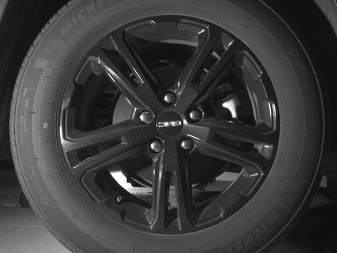Used 2024 GMC Terrain SLE FWD image 15