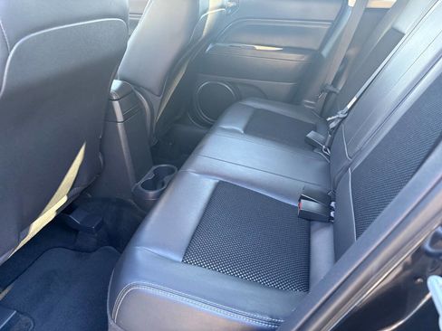 Used 2014 Jeep Compass Latitude w/ Sun/Sound Group image 21