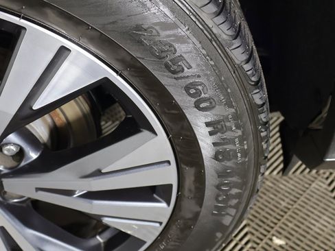 Used 2022 Nissan Rogue SV image 20