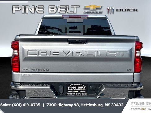 Used 2024 Chevrolet Silverado 1500 LT AWD/4WD image 4