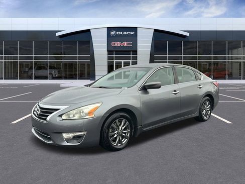 Used 2015 Nissan Altima 2.5 S w/ Special Edition Package image 1