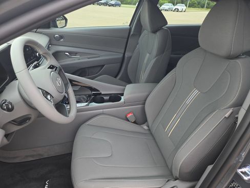 New 2026 Hyundai Elantra SEL Sport Premium FWD image 16