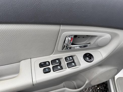 Used 2009 Kia Spectra EX FWD image 17