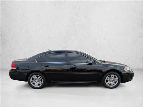 Used 2013 Chevrolet Impala LT w/ LT Sunroof Package image 4