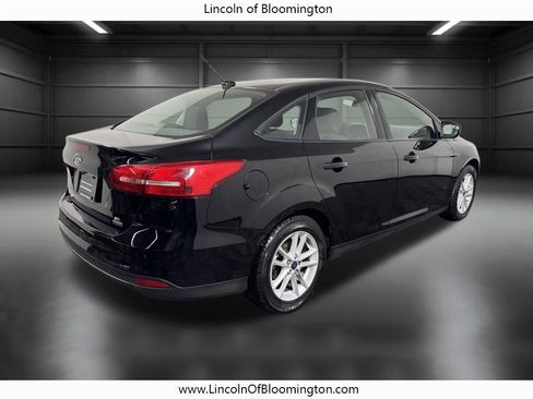Used 2018 Ford Focus SE w/ Cold Weather Package image 7