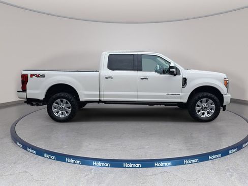 Used 2017 Ford F250 Platinum w/ Platinum Ultimate Package AWD/4WD image 5