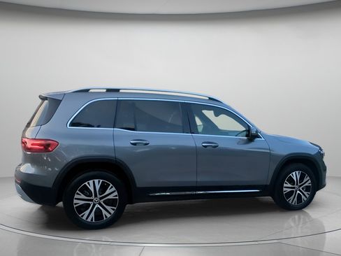 Used 2026 Mercedes-Benz GLB 250 w/ Exclusive Package image 30