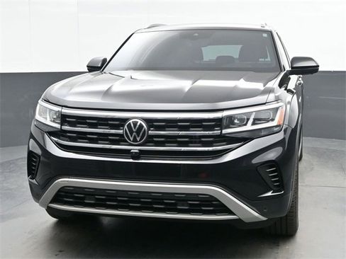 Used 2020 Volkswagen Atlas Cross Sport SEL Premium image 3
