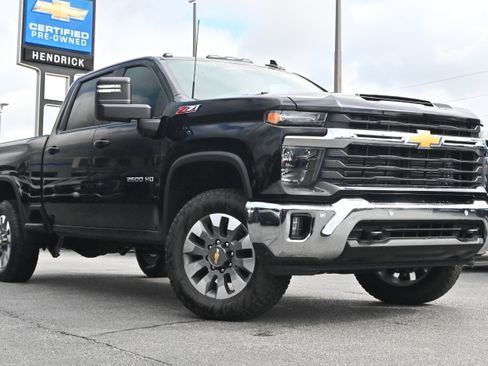New 2026 Chevrolet Silverado 2500 LT w/ Safety Package AWD/4WD image 2