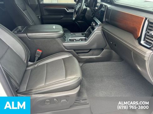 Used 2024 GMC Sierra 3500 Denali image 17