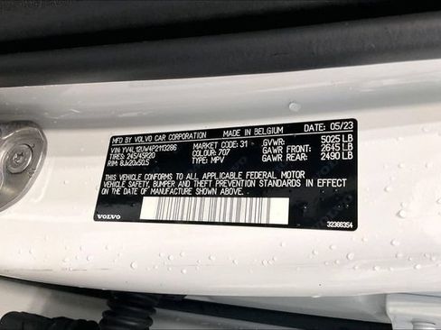 Certified 2023 Volvo XC40 B5 Plus w/ Protection Package Premier AWD/4WD image 38